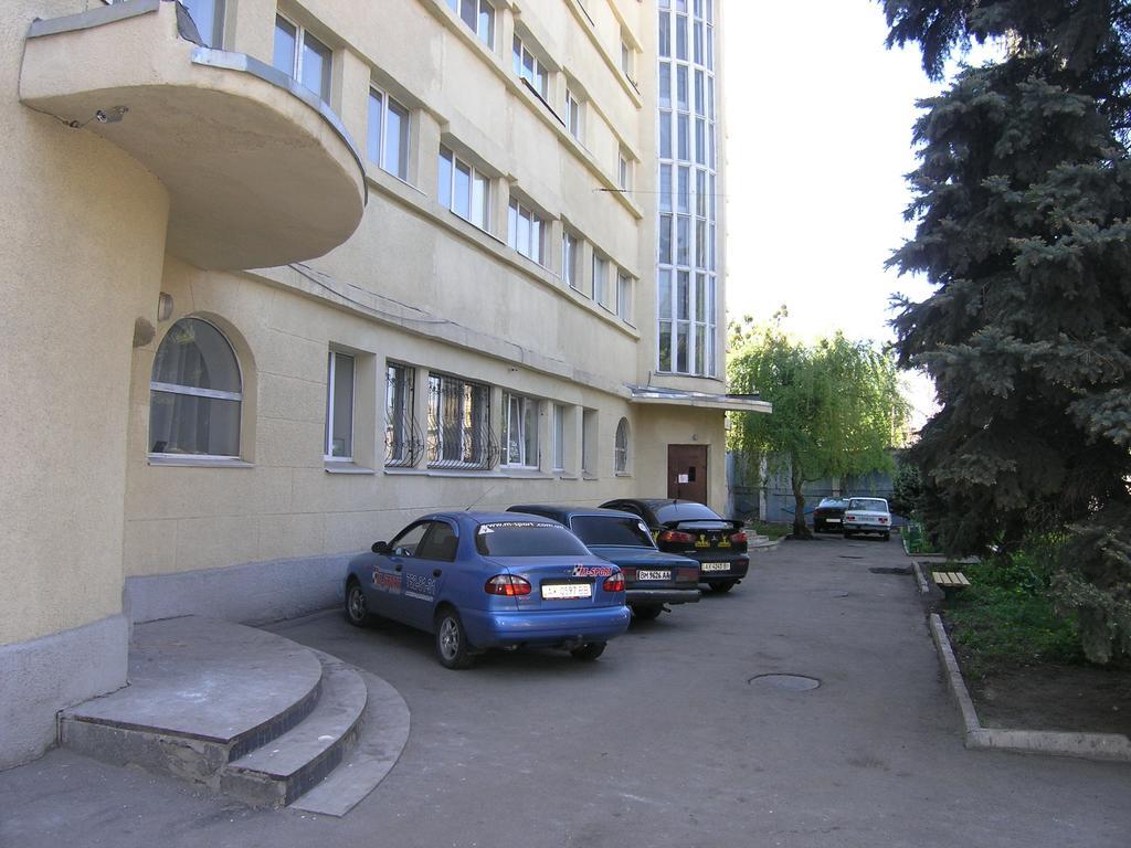 Kotlova Studios Kharkiv Exterior photo